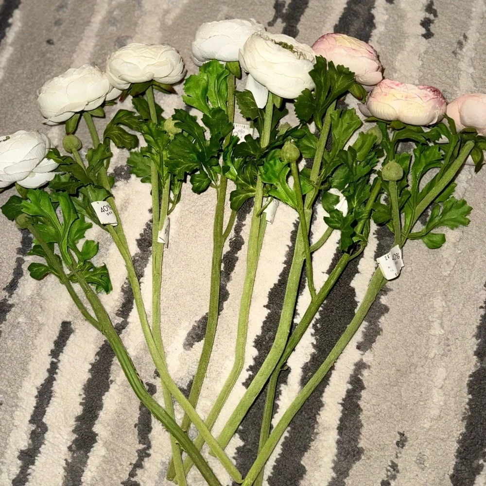 Z Gallerie  Exquisite Ranunculus Stems The Epitome of Romantic Elegance set of 9